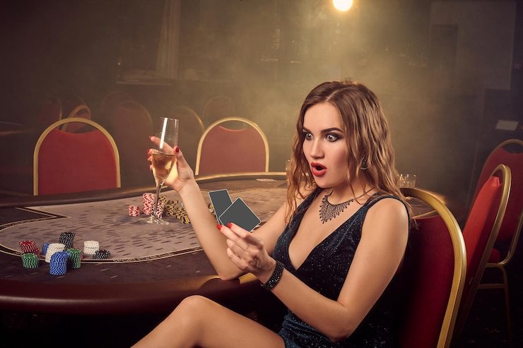 Pengguna Indonesia menikmati permainan baccarat live di platform ggbet188 via smartphone